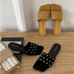 Design Fashionable and Comfortable Slippers Casual Wear-resistant and Non Slip Outdoor Beach Slippers