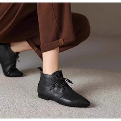 Ankle Boots Solid Color Leather Autumn Pointed Toe Lace-up Flat Boots for Casual Retro Sewing Shoes