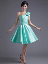 Elegant A-line Satin Bow Strapless Bridesmaid Knee-Length Dress