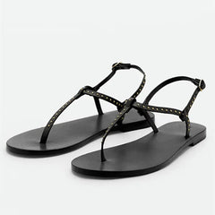 Concise Style Rivet Detail Flat Sandals Comfortable Ankle-Strap Buckle Clip Toe Sandals Luxury Designer Beach Shoes
