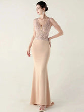 Luxury V-Neck Backless Sleeveless Rhinestone Vestidos Maxi Dress