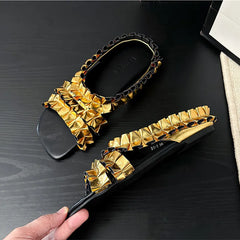 Luxury Designer Slippers Pleated Gold Slide Sandals Flat Sandals for Elegant Silver Beach Shoes