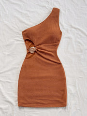 Elegant Diagonal Collar Off-the Shoulder Hollowed-Out Metal Buckle Mini Dress