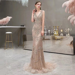 Luxury Shawl Yarn Feathers V-Neck Mermaid Evening Dresses