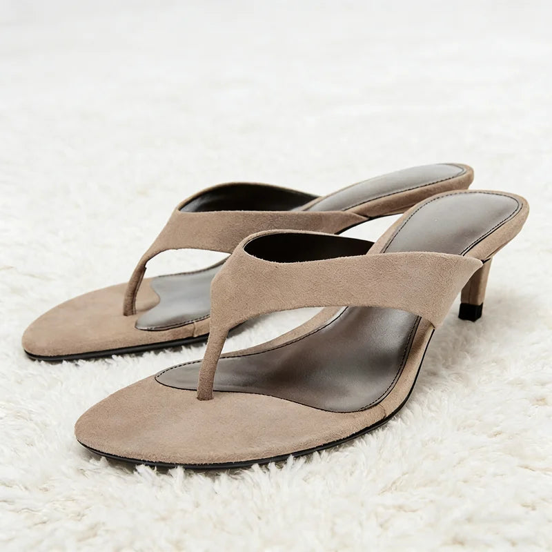 Luxury Designer Faux Suede Slippers Round-Toe Flip-Flops Comfort High-Heeled Sandals for Ladies Beach Shoes