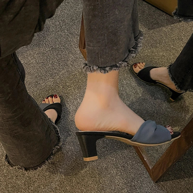 Simple Ladies Slippers Dew Feet High Heel