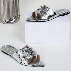 Pointed Toe Metal Decoration Flat Sandals 43 Large Size Open-toe Sandals Comfortable Non-slip Vacation Beach Shoes